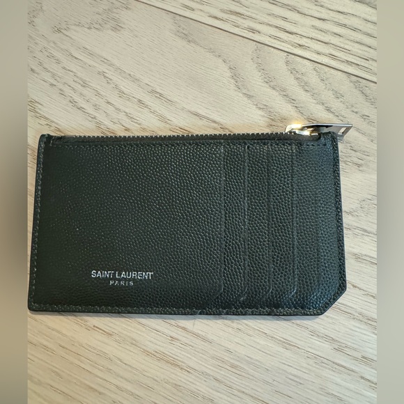 Authentic YSL card holder in excellent  condition - Picture 1 of 9